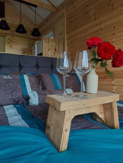 Riverside Cabin Limerick Junction Eksteriør bilde